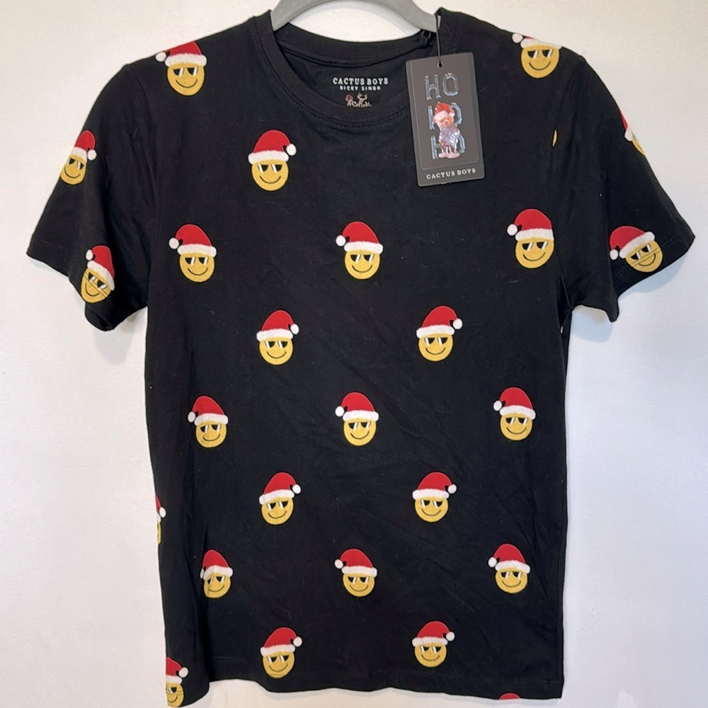 New boys Size 9/10 Christmas smiley face t shirt